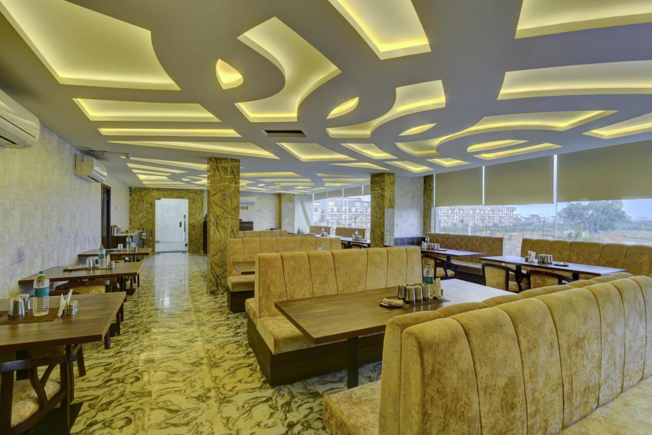 Country Inn Hotels & Resorts Vrindāvan المظهر الخارجي الصورة