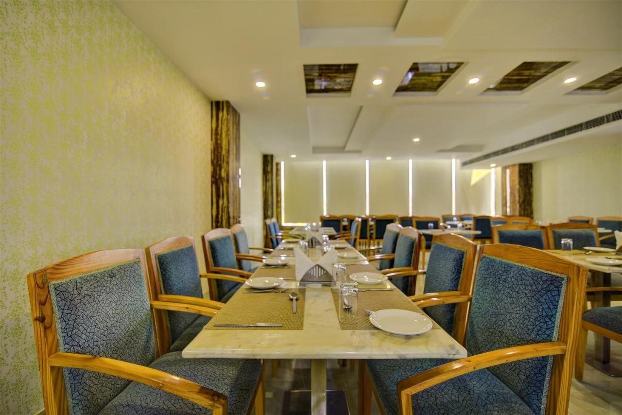 Country Inn Hotels & Resorts Vrindāvan المظهر الخارجي الصورة
